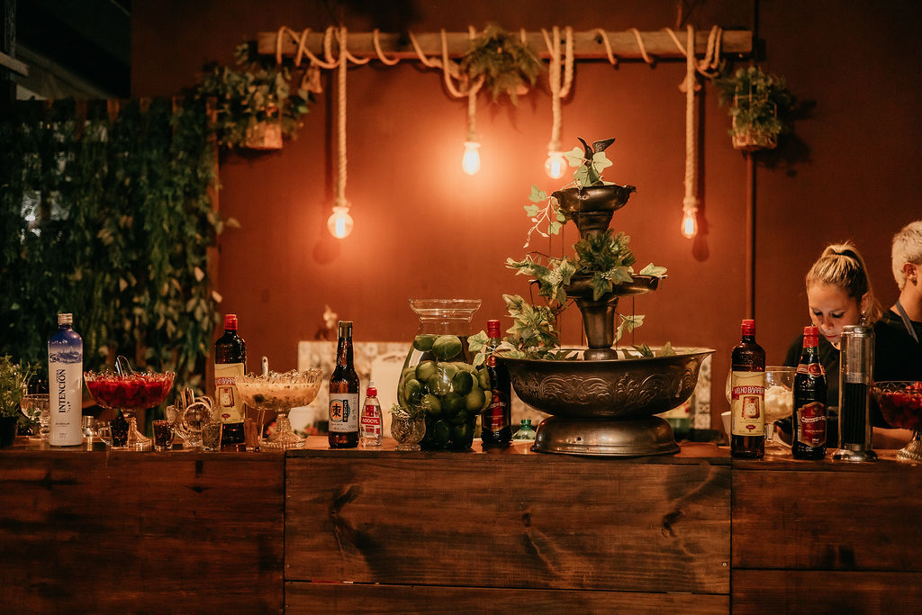 Bar com decoração rústica